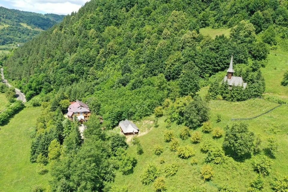 Casuta Bunicilor Villa Viseu de Jos Esterno foto